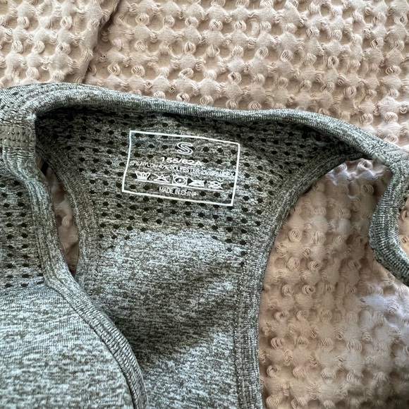 Cute workout set - Picture 4 of 4